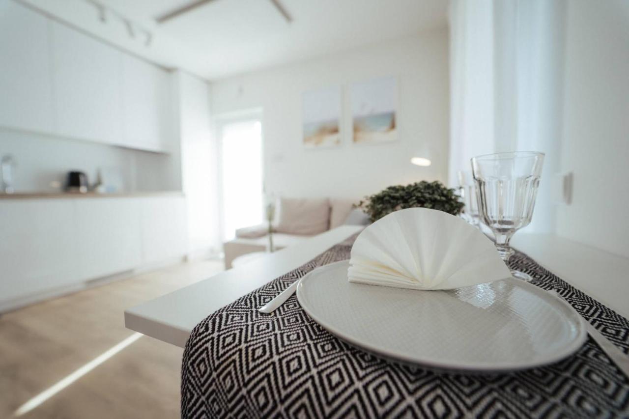 No.1 Apartment In Palanga, Vaivorykstes Apartment المظهر الخارجي الصورة